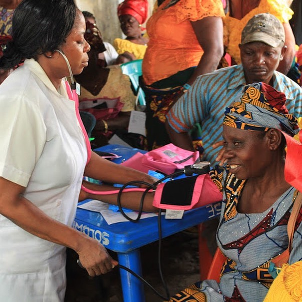 MDF Instruments Donates stethoscopes