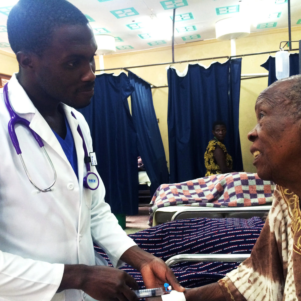 MDF Instruments Donates stethoscopes