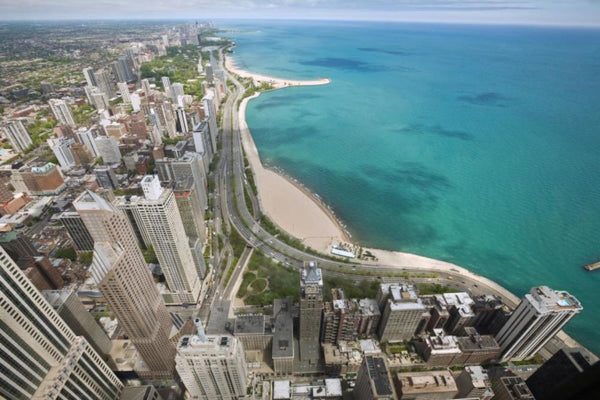 Lake Chicago at Lakeshore Drive, birds-eye view.