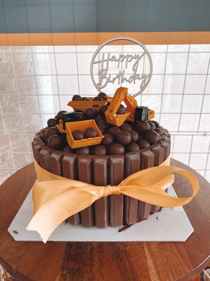 Construction Birthday Cake