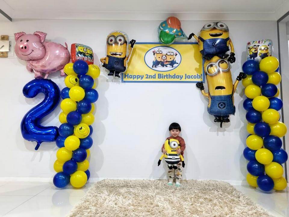 Minions Birthday Party Balloon Display