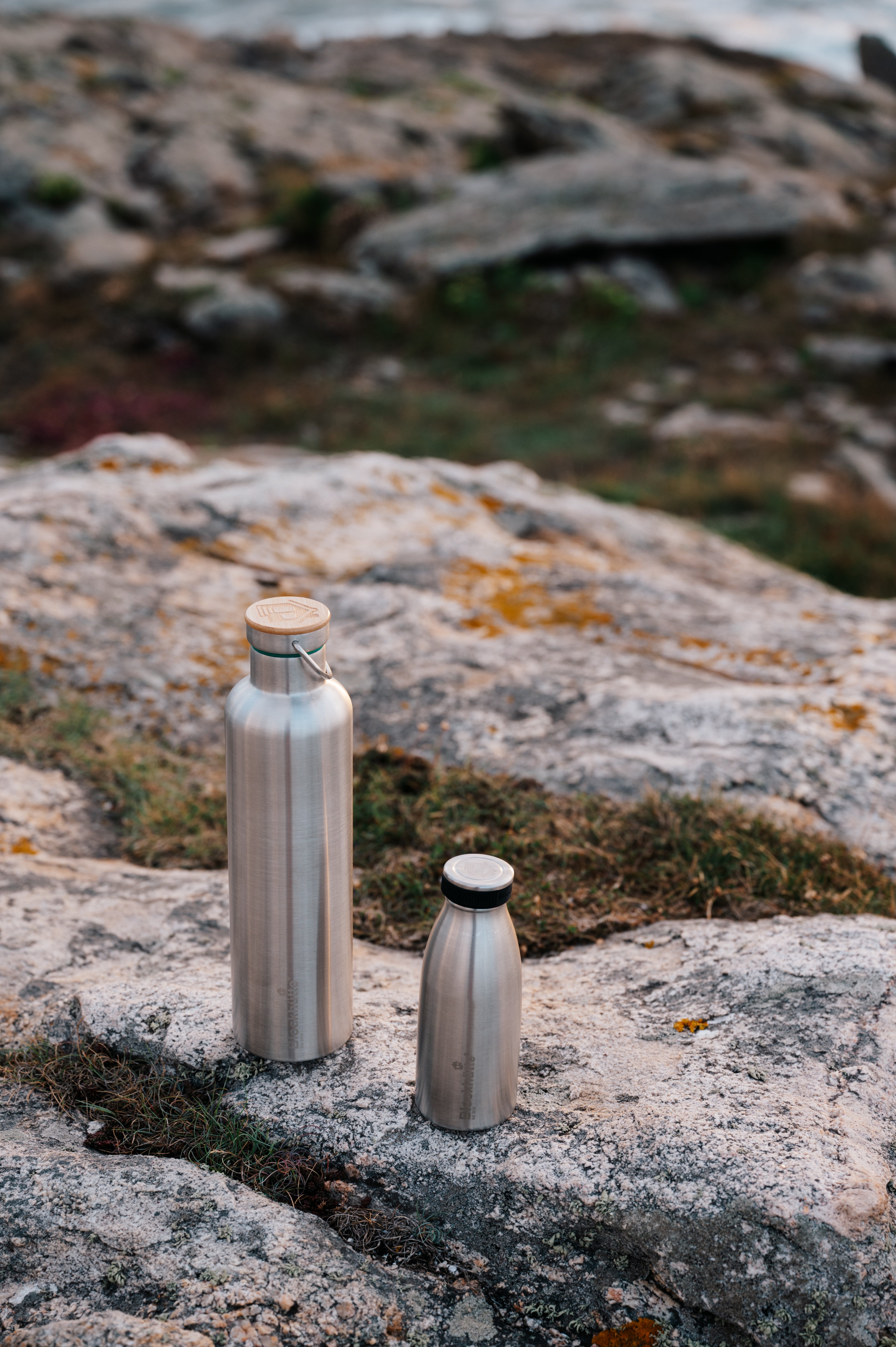 Blockhuette stainless steel water bottles on rocks