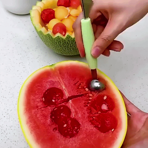 4 in 1 Melon Cutter Scoop Fruit Carving Knife Fruit Cutter Platter