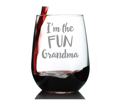 1-christmas-gifts-for-grandma-wine-glass