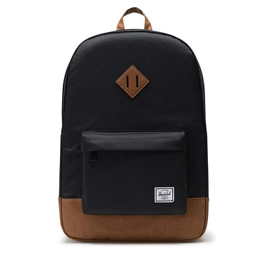10-end-of-year-gifts-for-students-backpack