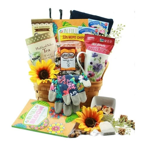 11-60th-birthday-gift-ideas-for-women-gardening-gift-basket