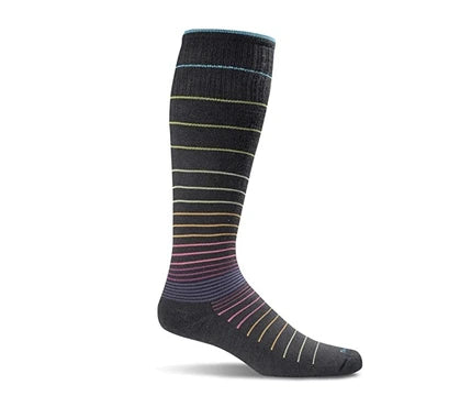 11-christmas-gifts-for-grandma-compression-socks