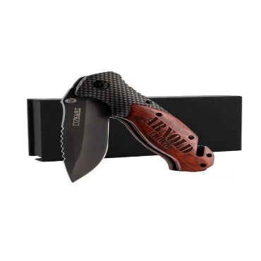 17-gifts-for-men-in-their-20s-pocket-knife
