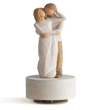 18-romantic-gift-for-boyfriend-willow-tree-scupted