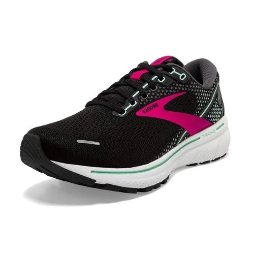 31-gifts-for-runners-women-running-shoes