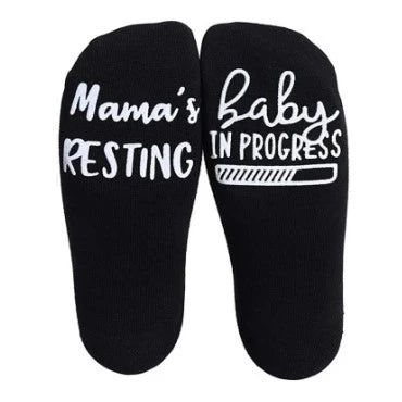 39-pregnancy-gift-basket-delivery-socks