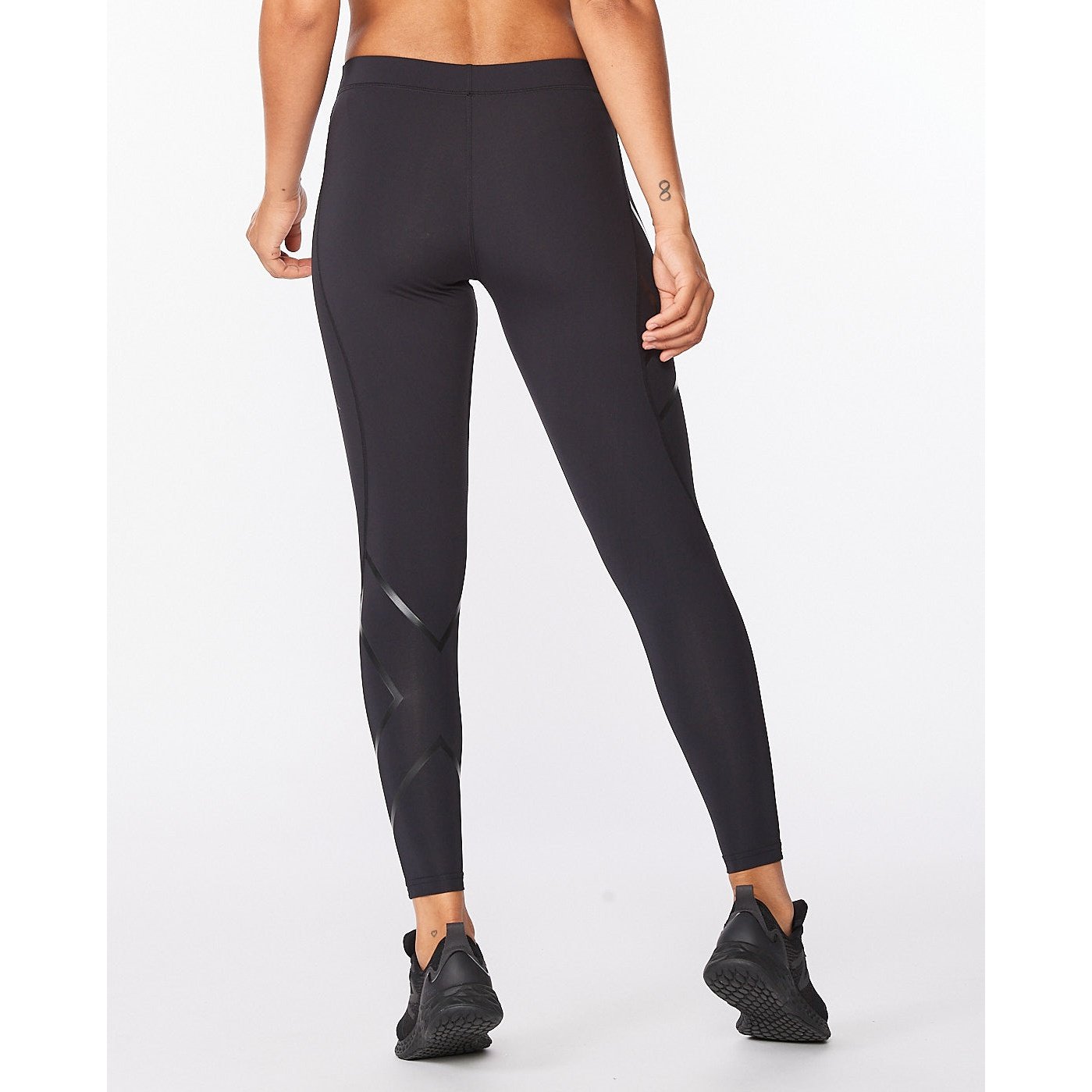Breathable & Anti-fungal 2xu Compression Tights for All 