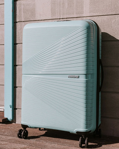  American Tourister Airconic-Top 10 legkönnyebb bőrönd
