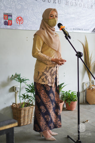 sambutan dari Teh Yane, ketua Dekranasda Kota Bogor