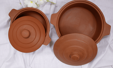 beautiful eartheware pots for cooking
