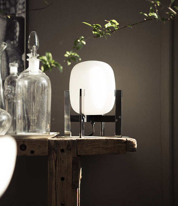 Santa & Cole - Cestita Table Lamp – Livingspace