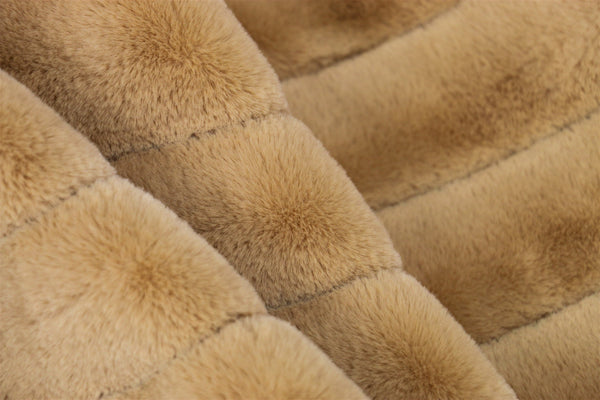 Telluride Blanket | Rabbit Faux Fur | Warm Beige | 500-gram weight