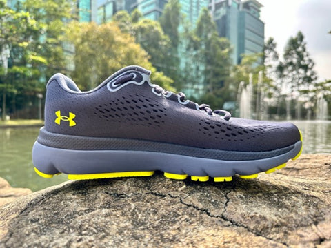 Under Armour HOVR Infinite 4