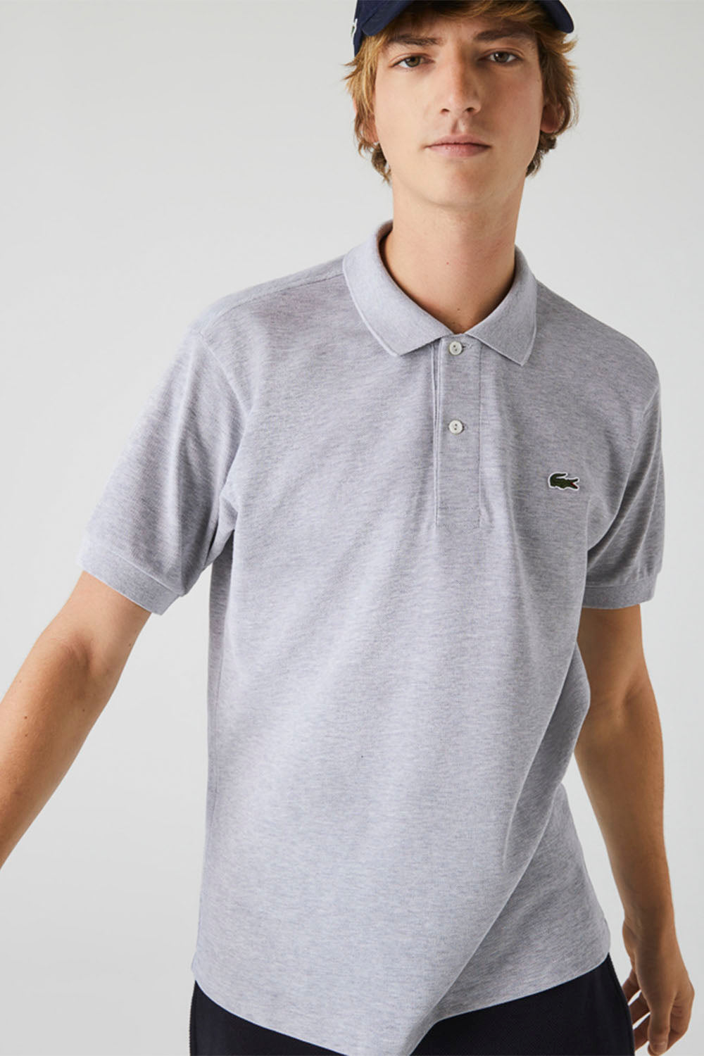 polo lacoste cinza