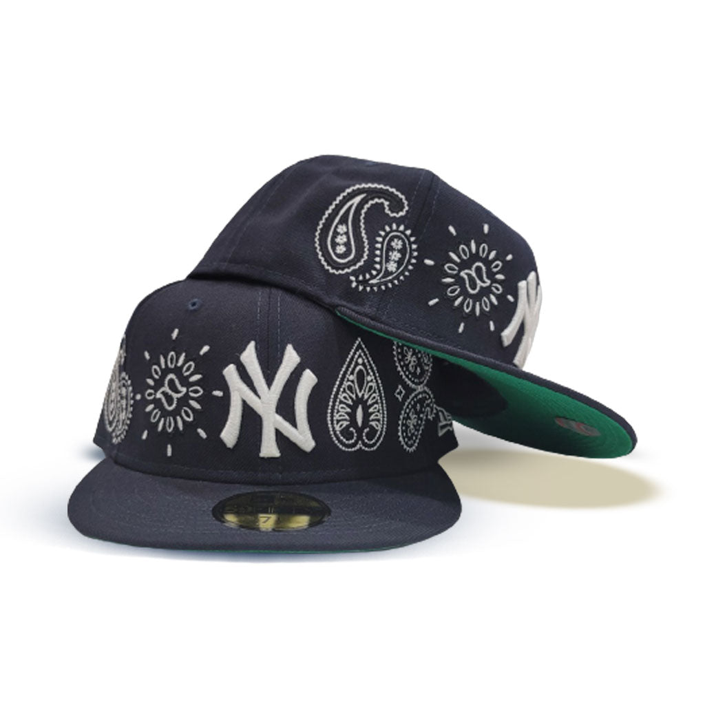 Official New Era New York Yankees MLB Paisley Print Black 9FORTY Adjustable  Cap B4331_282 B4331_282