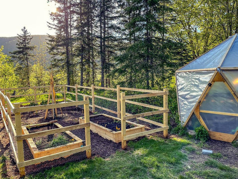 Magidome Geodesic Dome Connectors make building a geodesic dome easy, fun and affordable. Build a diy yurt, greenhouse, chicken coop, festival tent, hunting blind, trellis, gazebo, pergola, fort, shelter, shed, stage, meditation yoga dome!