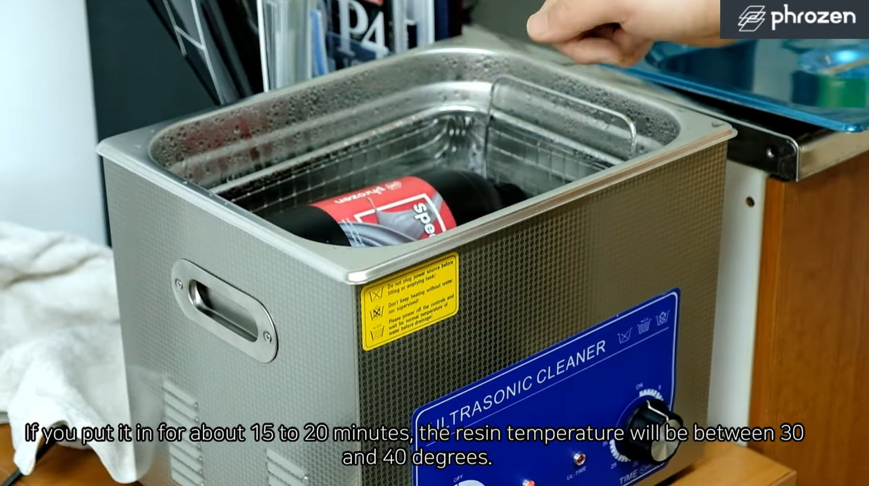 超音波洗浄機で樹脂を再加熱します。