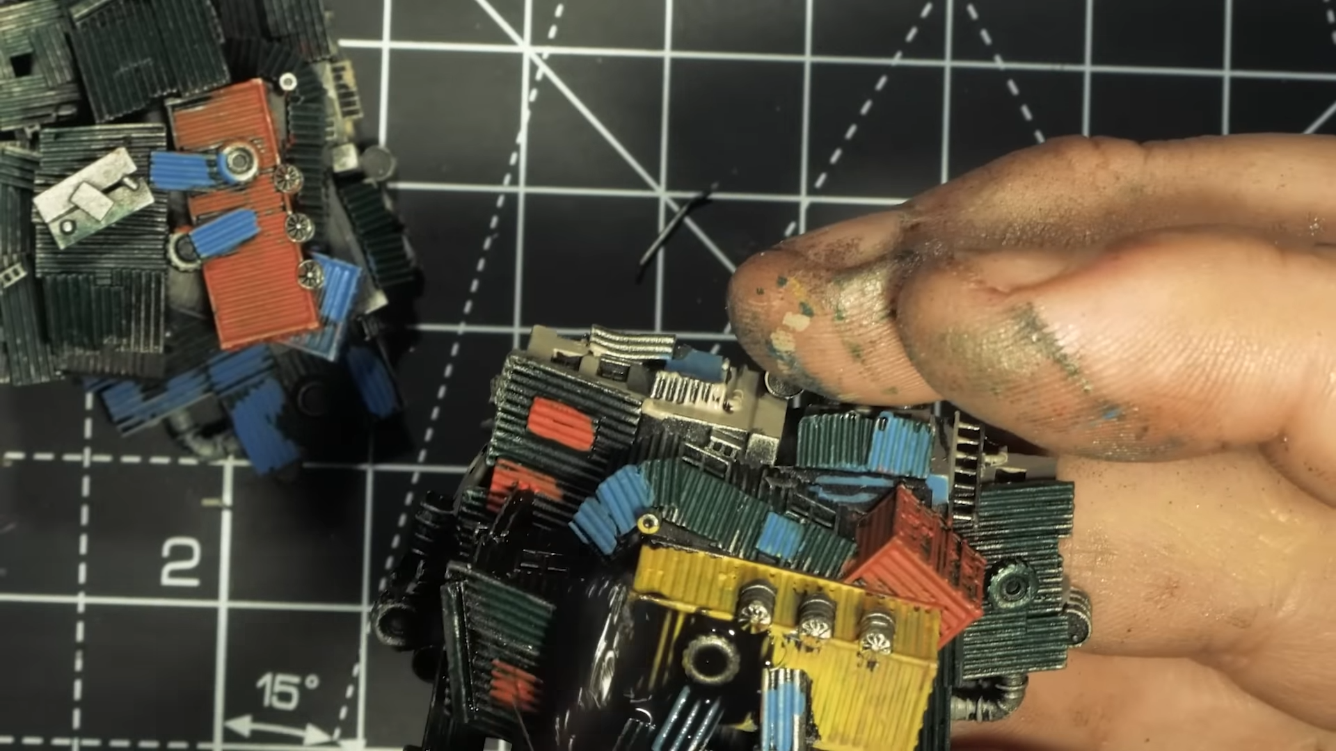 Black washing for contrast and weathering effect on miniature building models