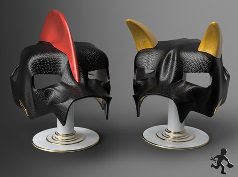 2 色の犬コスチューム用の 3D プリント悪魔ヘルメット。