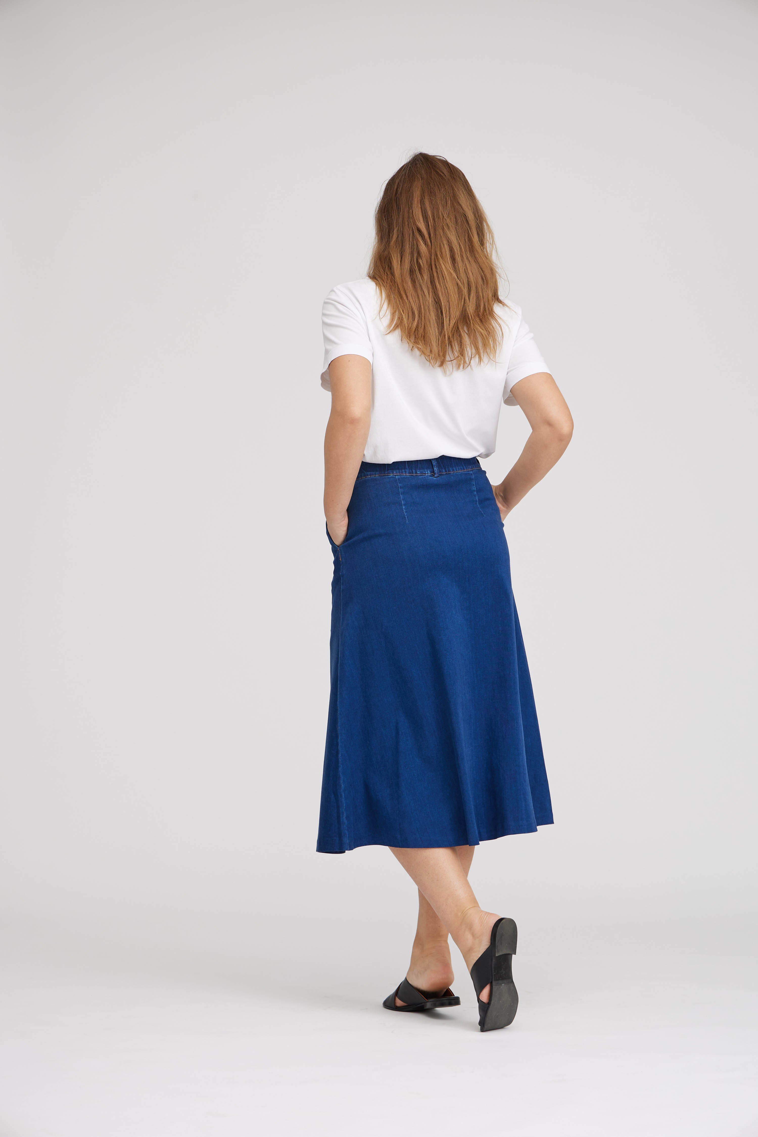Veluddannet tendens samvittighed Bliv klar til foråret: 3 måder at style dit outfit med nederdel