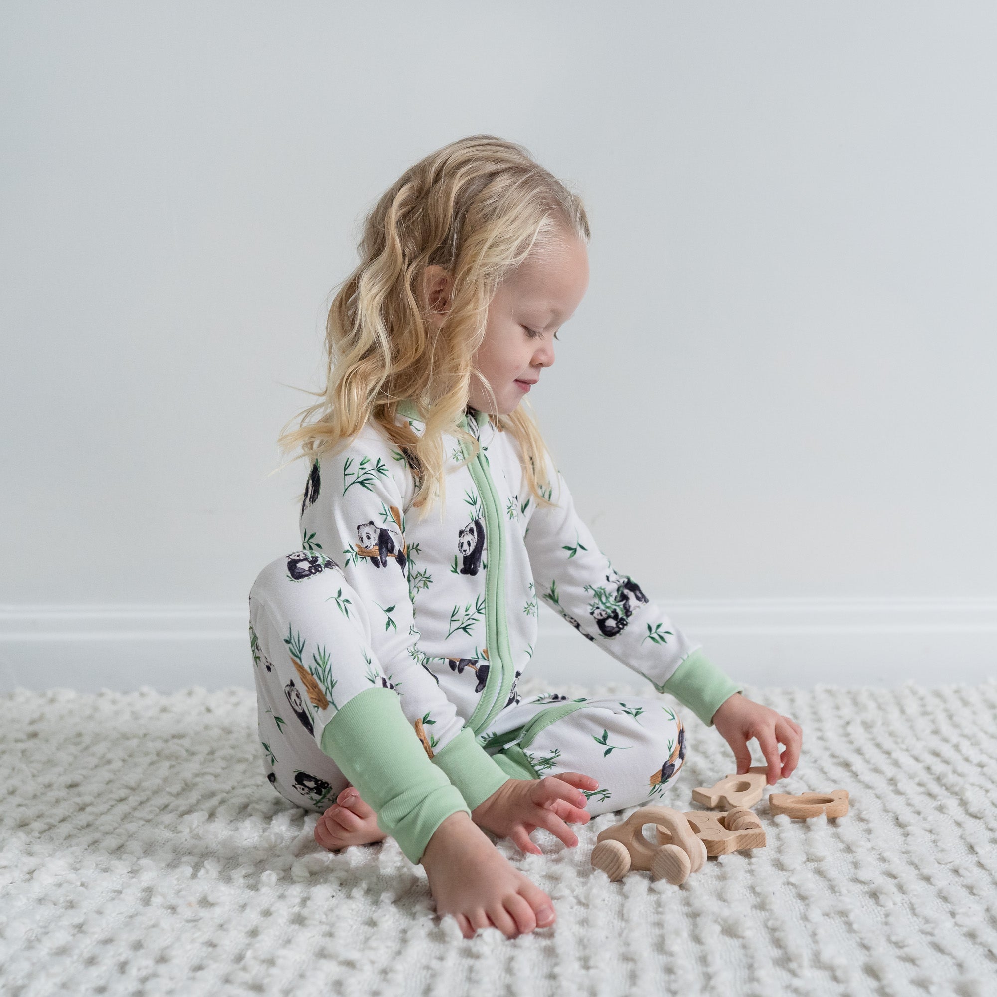 Playful Pandas Sleepsuit - GrowGrows product image