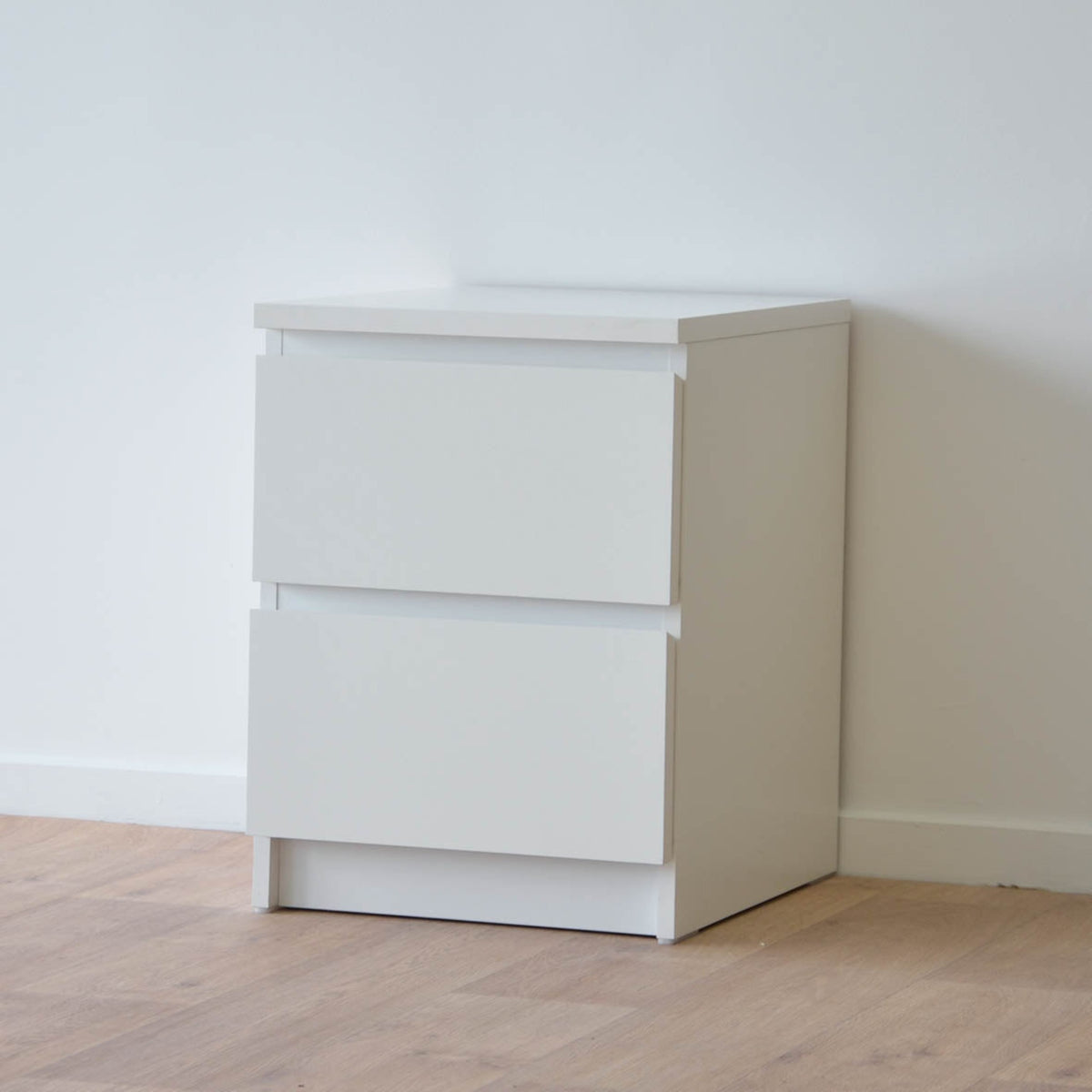 IKEA Malm 2drawer Bedside Table, 40x48x55cm, White Nordic Chill