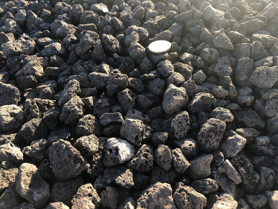 Piedra Volcánica Jardin roja o negra en sacos, big bag o granel