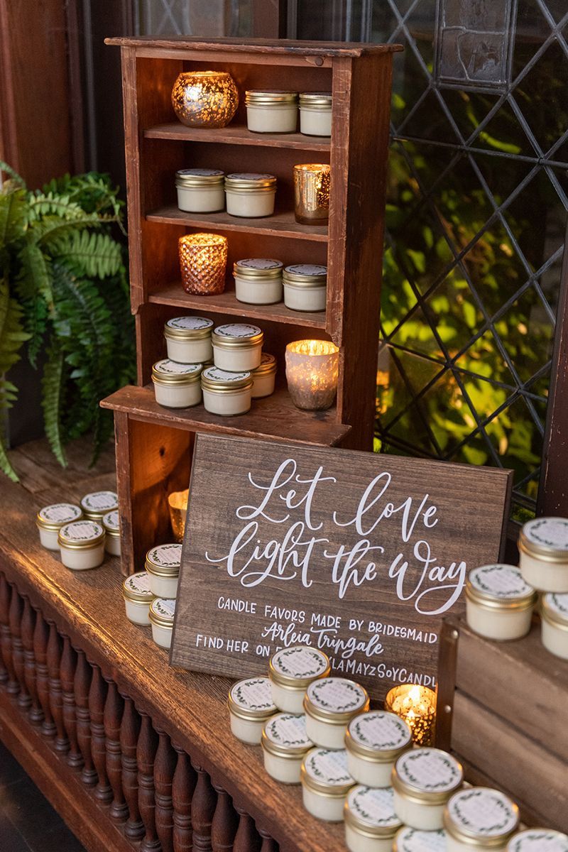 Having a candle bar at wedding with candle wax beads as favors