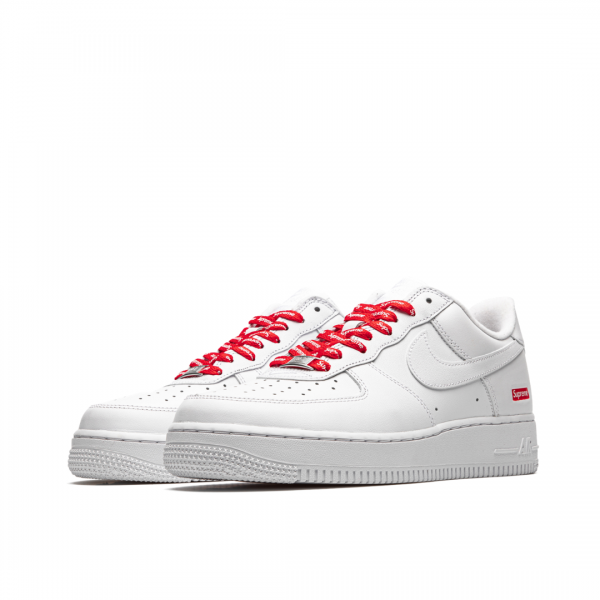 nike supreme limited edition