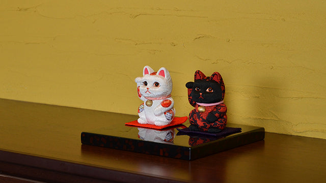 Japanese Luck Fortune Charm Black Beckoning Cat Maneki Neko Money