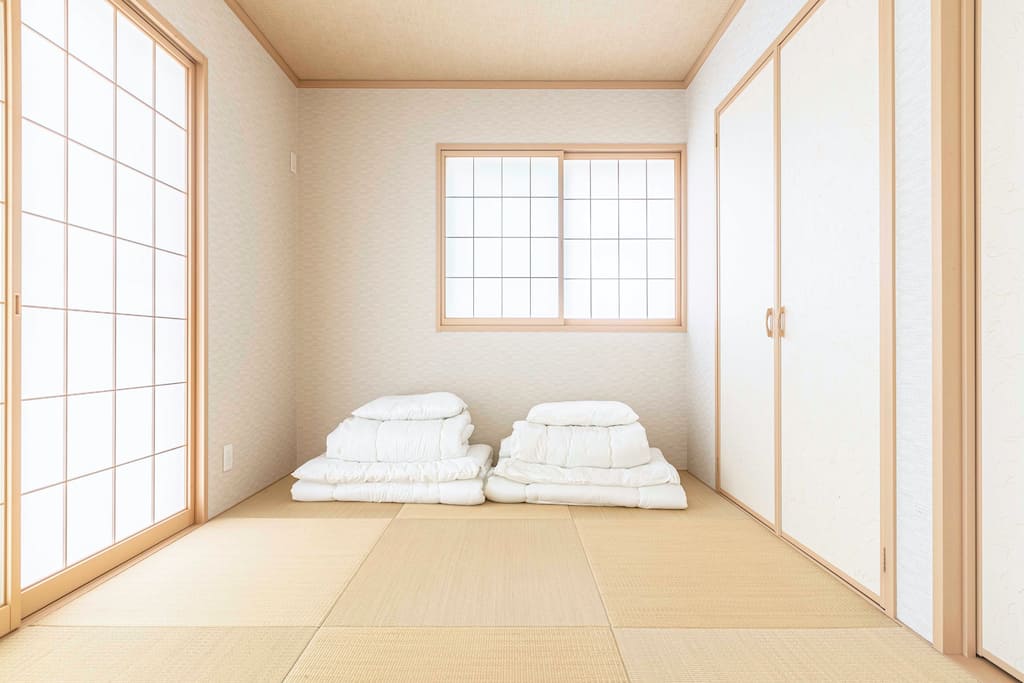 Tatami mats in the bedroom - Japanese Tatami Room