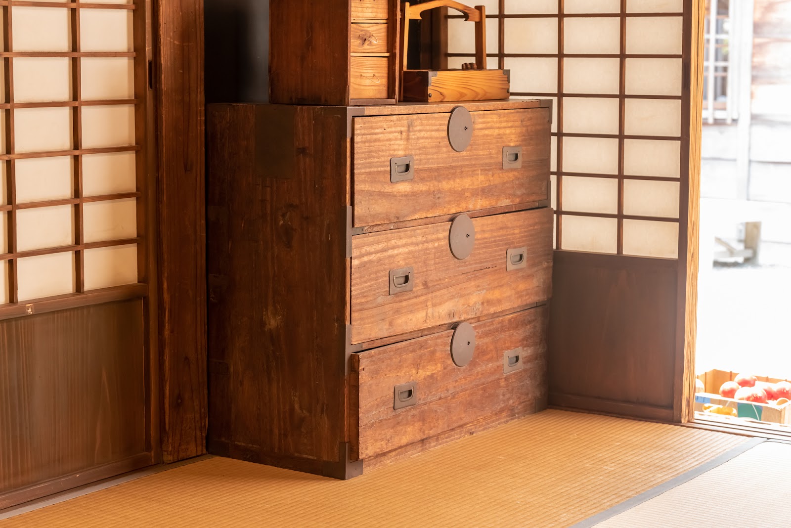 5 Japanese Furniture Pieces That Combine Timeless Tradition with ...