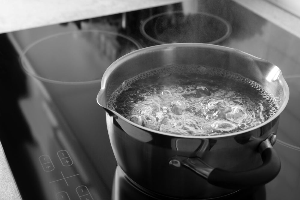 boiling pot of water for heating sake