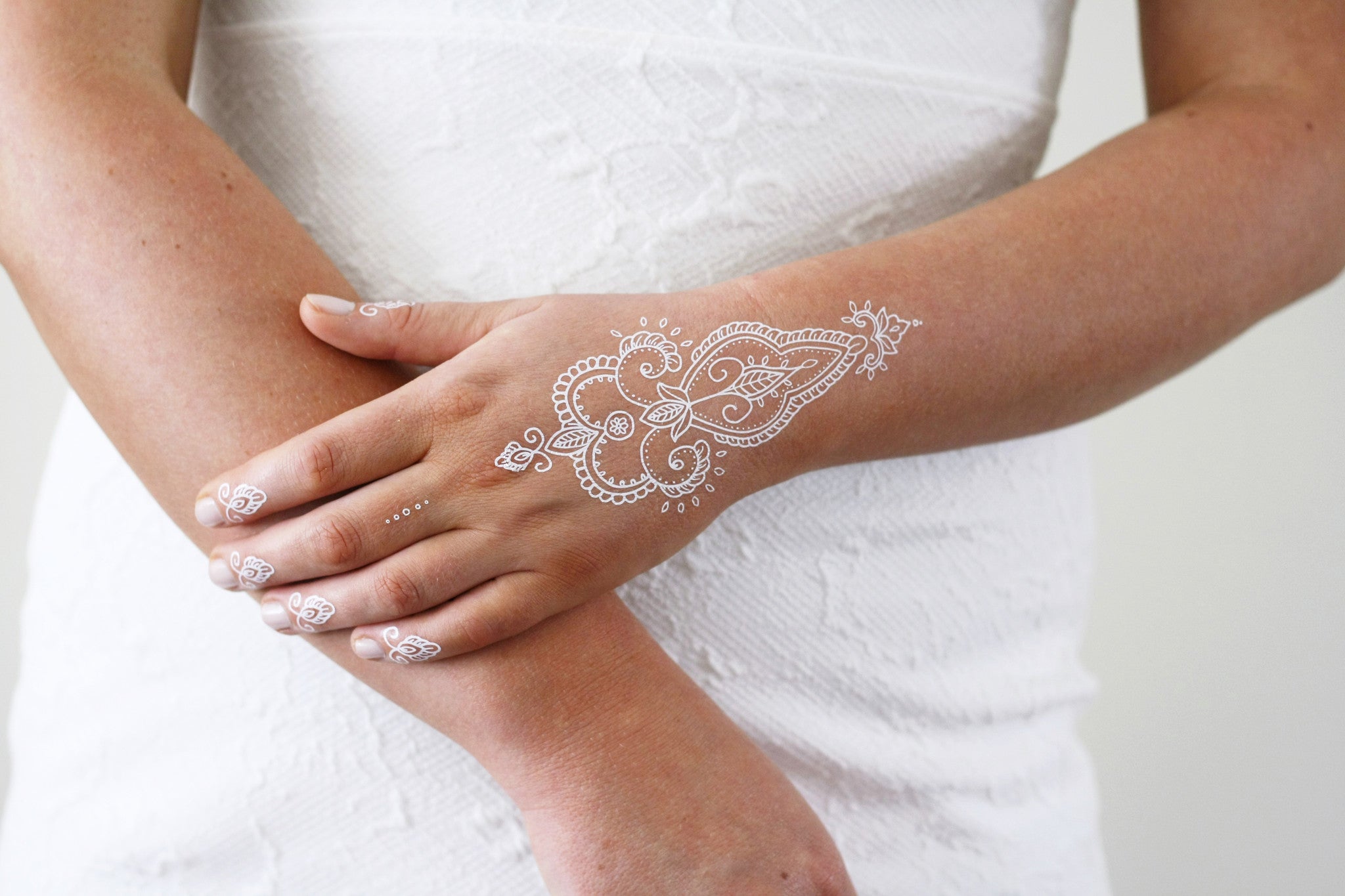 White henna temporary tattoo – Temporary Tattoos by Tattoorary