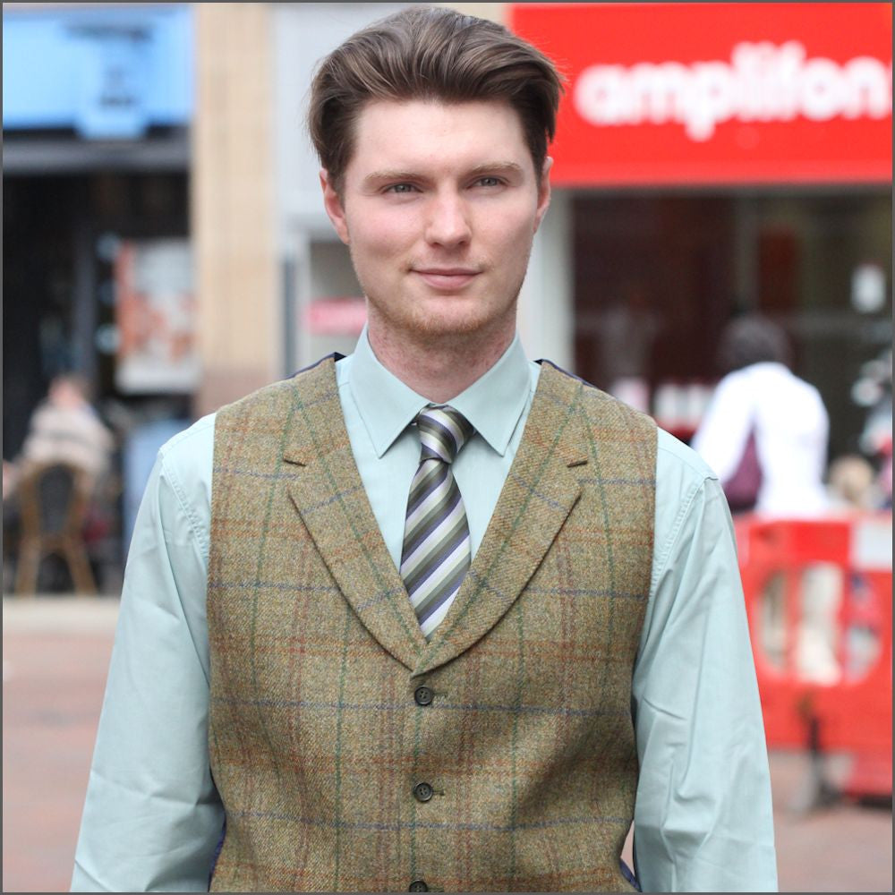 Mallalieus Heather Tweed Waistcoat<>