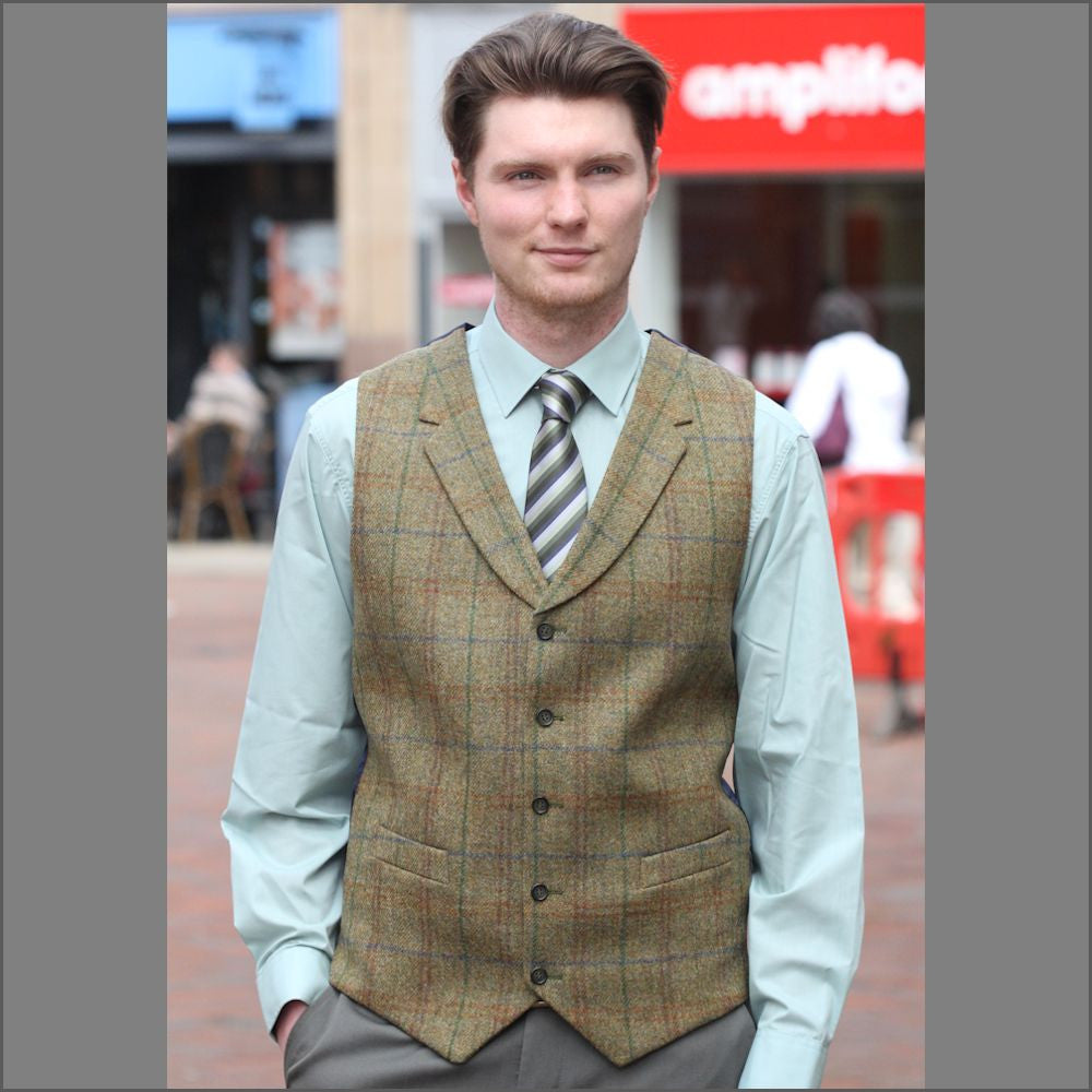 Mallalieus Heather Tweed Waistcoat<>