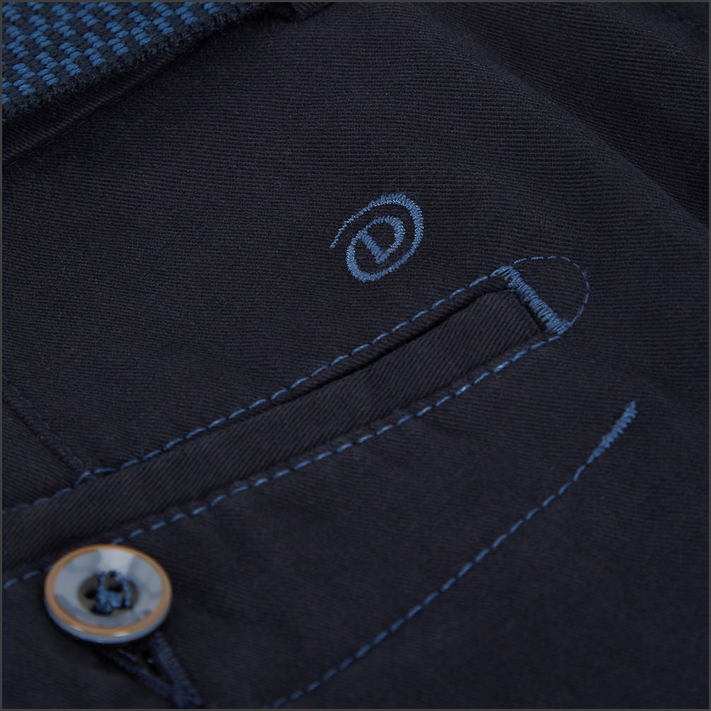 Douglas Porter Navy Chinos<>