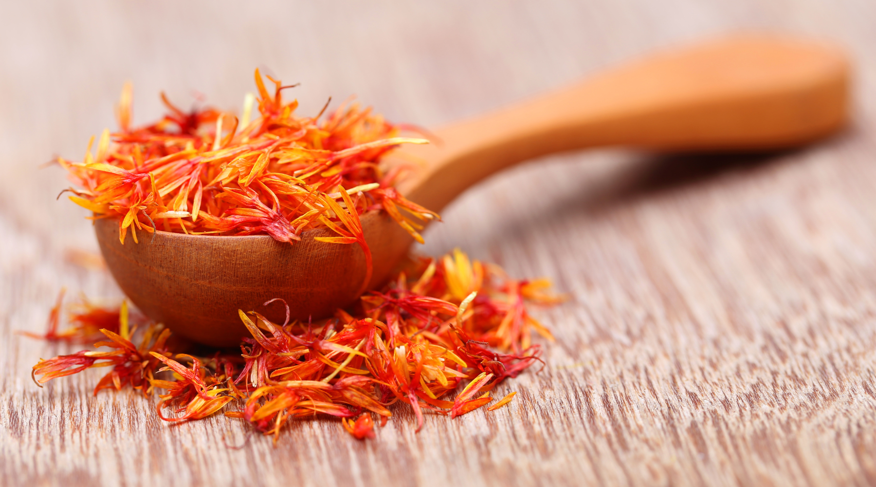 a spoonful of dried safflower