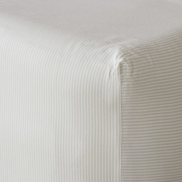 https://cdn.shopify.com/s/files/1/0438/1069/products/Organic_Turkish_Cotton_Fitted_Sheet_Sand_Stripe_1_26d8ef8e-556a-49b6-aae7-d3829e9a9de9_600x600.jpg?v=1656097434