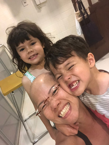 Jasmine Han x honest & gentle Inspiring Women October Breast Cancer Month article - with her children