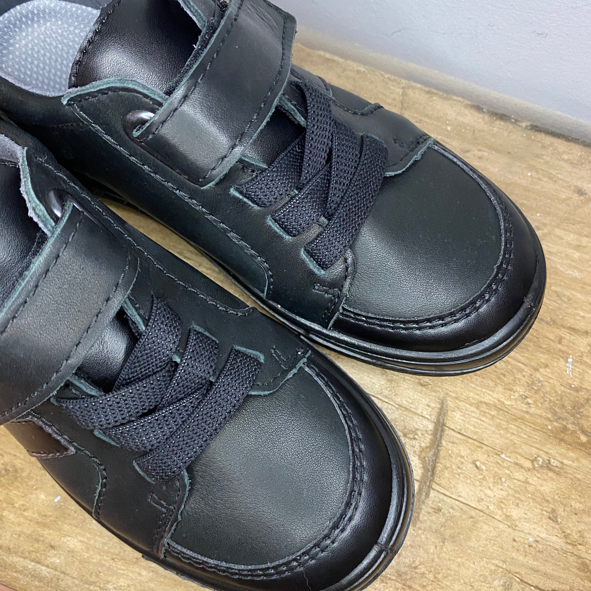 Ricosta Jacob Leather Shoes Black – Minis Shoe Shop