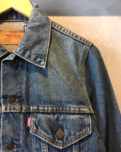 Levi’s70505-0217-Denim jacket-(size 38)Made in U.S.A.