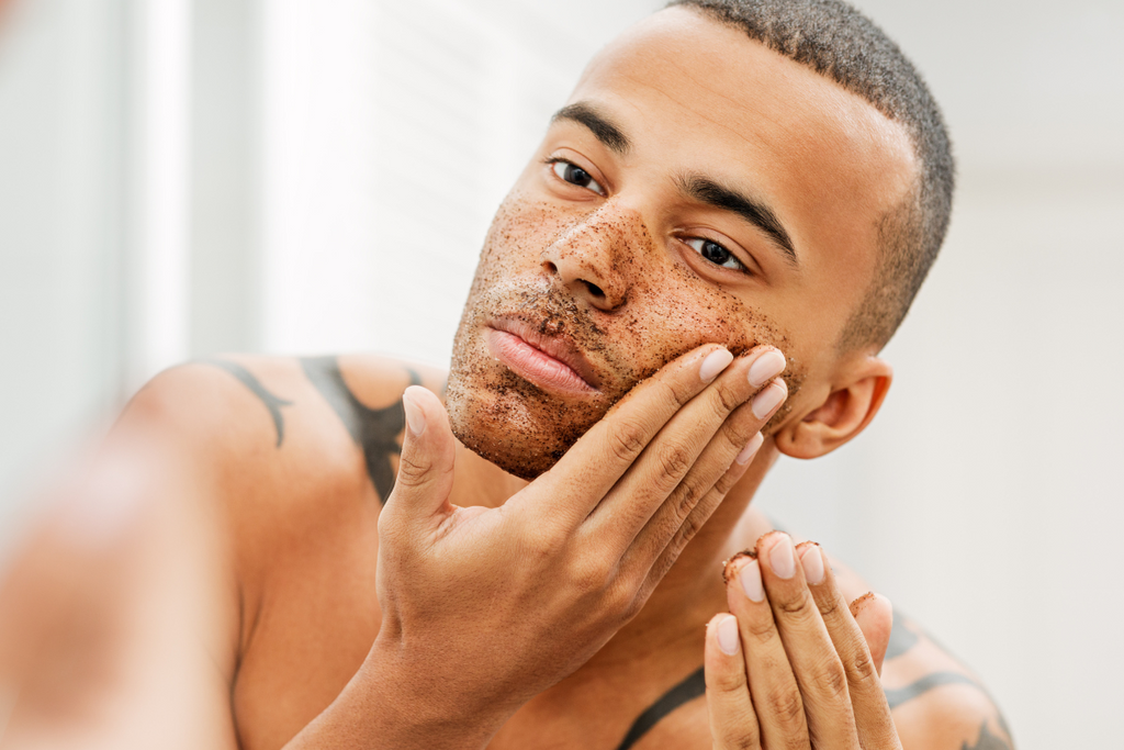 urth's best face scrub for men for men's skincare routine