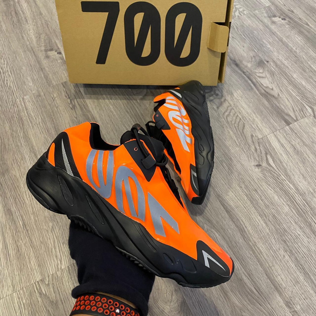 yeezy 700 first copy online