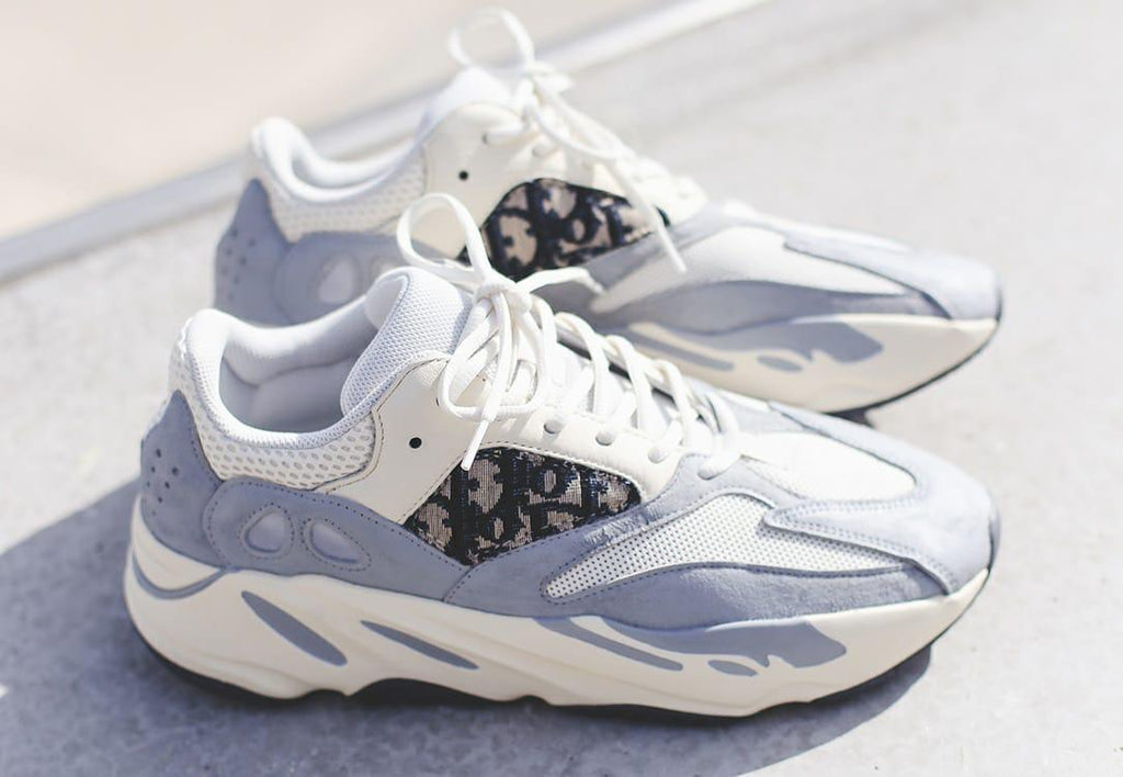 customize yeezy 700